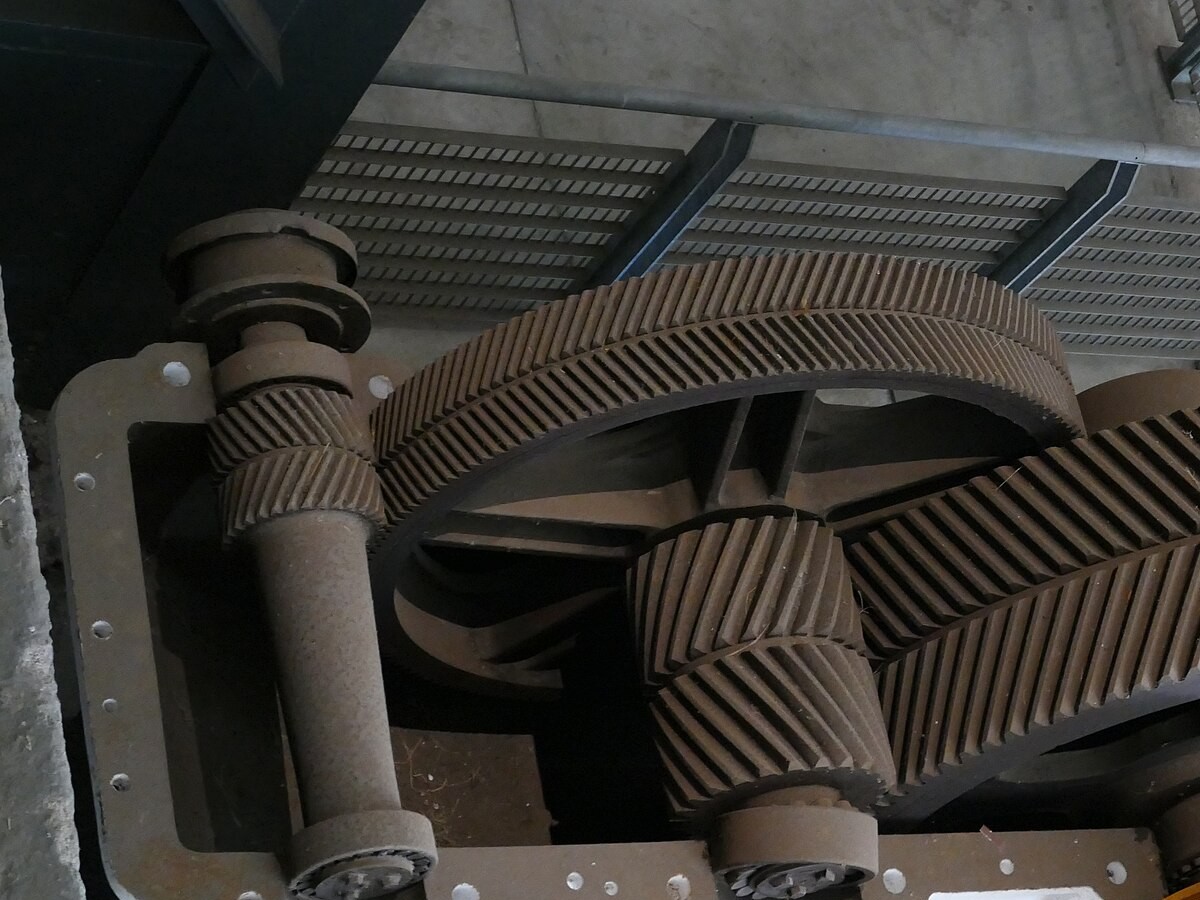 Transmission gears (illustrative image)
