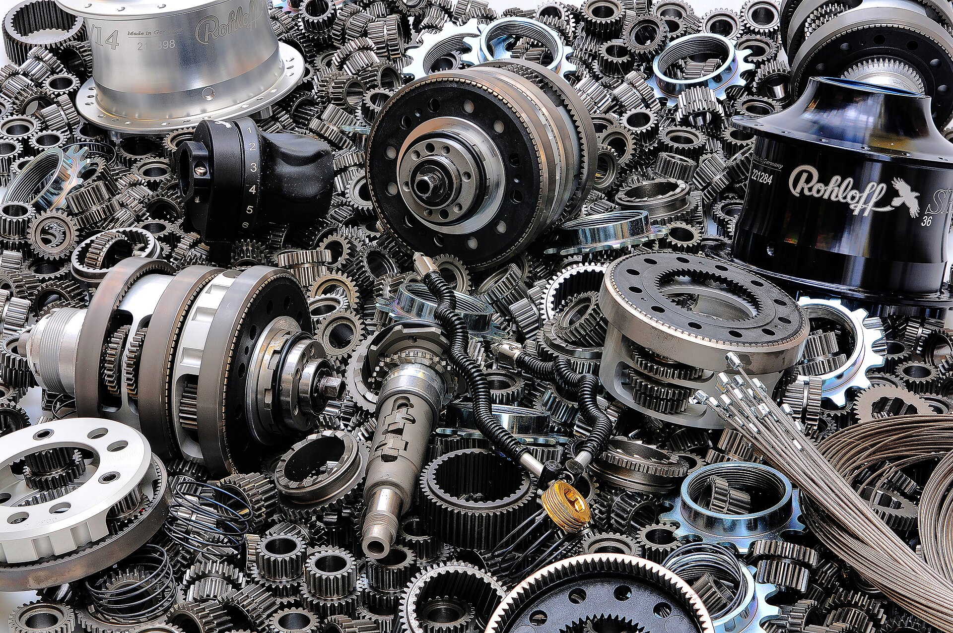 Transmission shaft gears (illustrative image)
