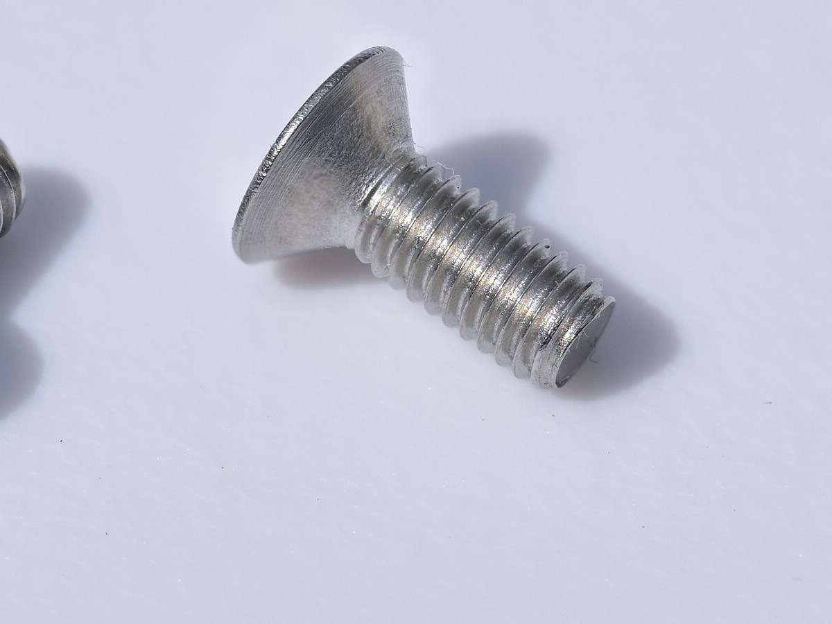 Machined connectors and fittings (illustrative image)